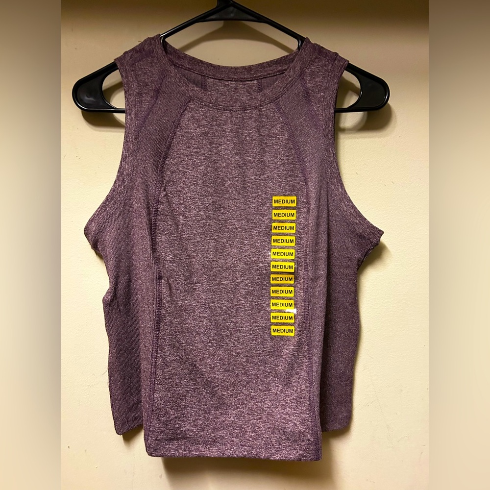 Women’s burgundy athletic top